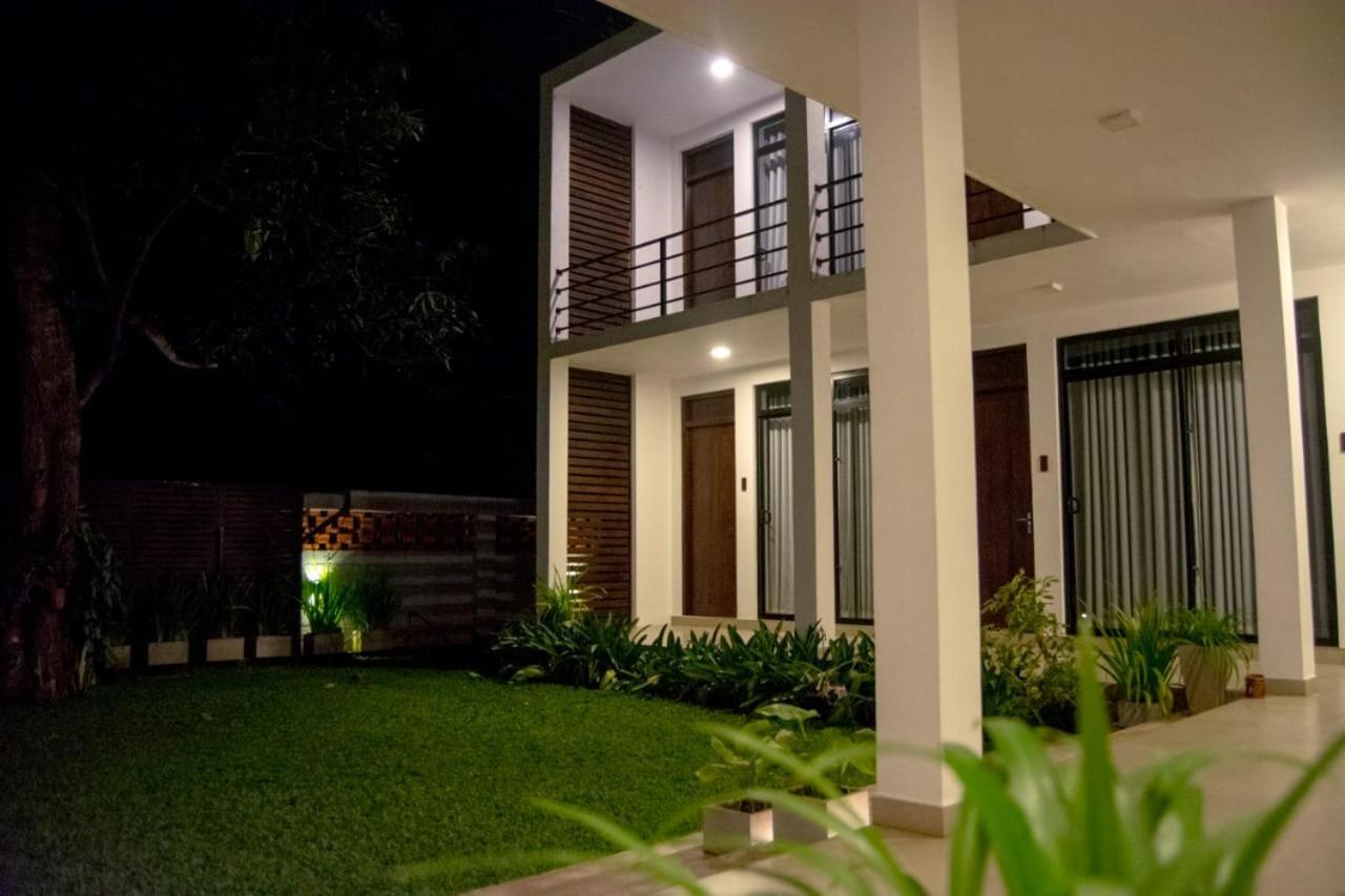 Golden Ray Villa Anuradhapura Exterior photo